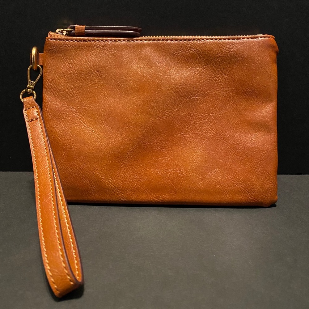Banana Republic wristlet